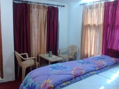 Kashmir Holiday inn